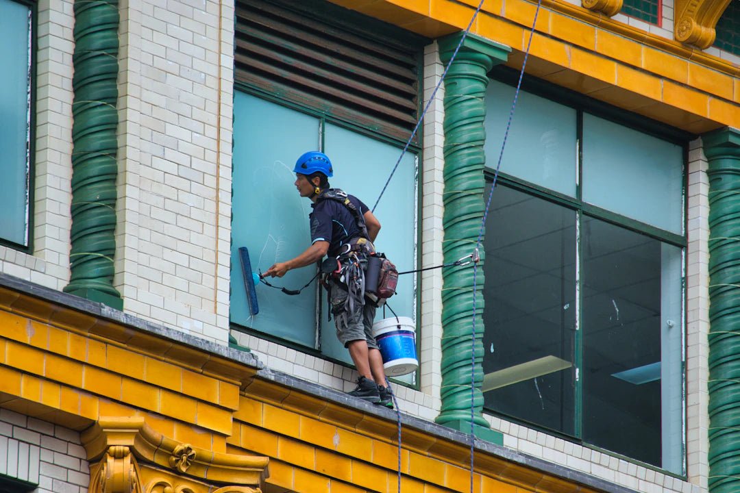 Crystal Clear Windows: Top Techniques for Pristine Panes - Gunk Getter