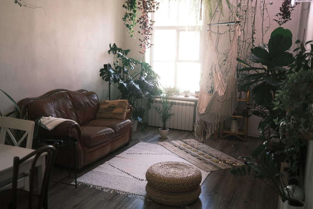 Master Your Space: Living Room Tidiness Tips - Gunk Getter
