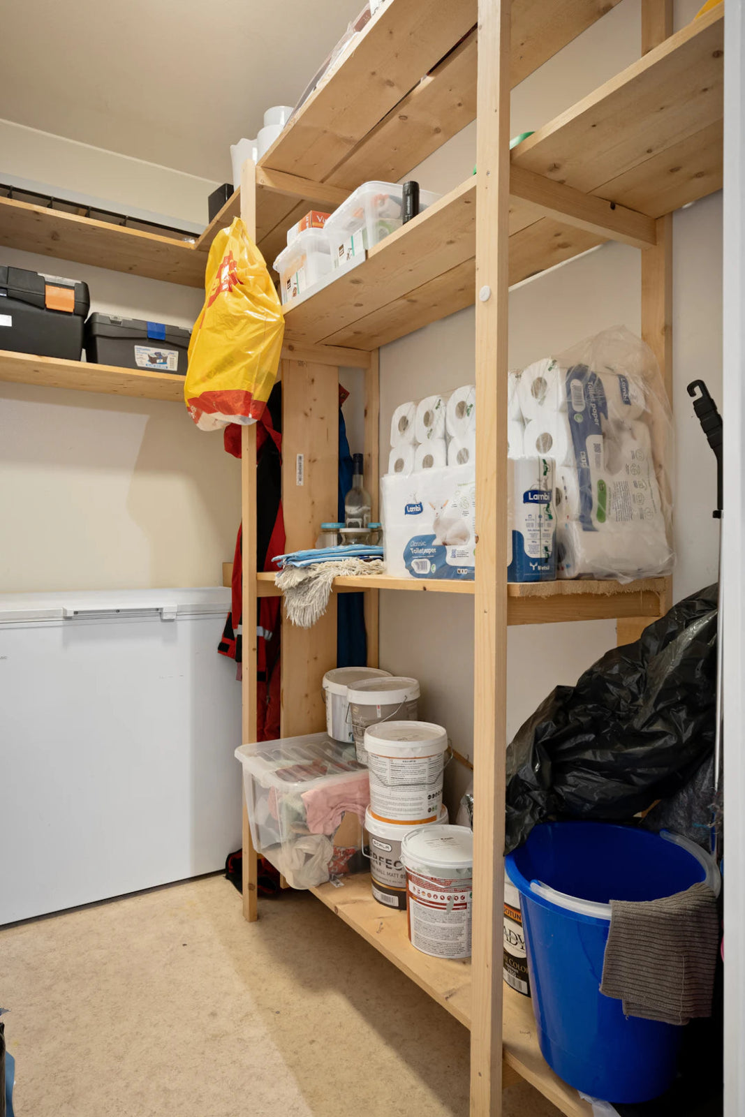 Smart Cleaning Strategies for Small Spaces - Gunk Getter