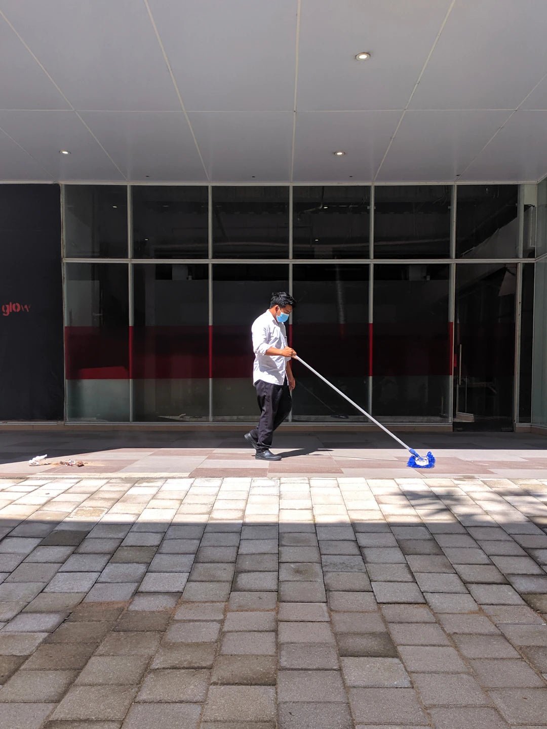 Speedy Solutions: Tips for Cleaning Large Areas Quickly - Gunk Getter