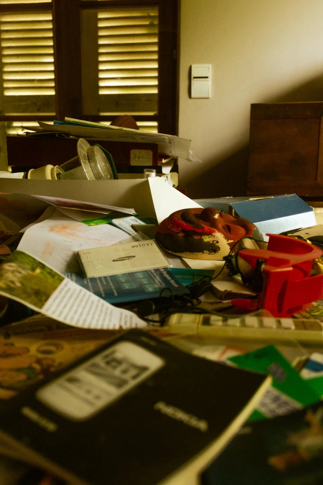 Declutter Your Space for a Spotless Clean - Gunk Getter