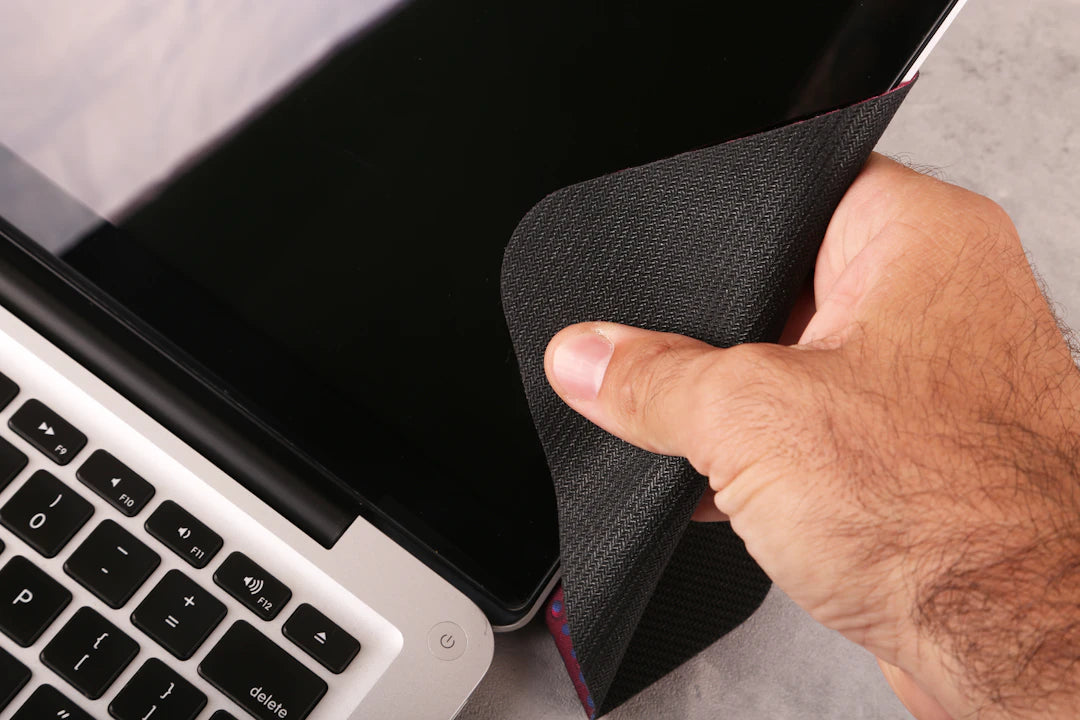 Effective Pocket-Friendly Solutions for Screen Cleaning