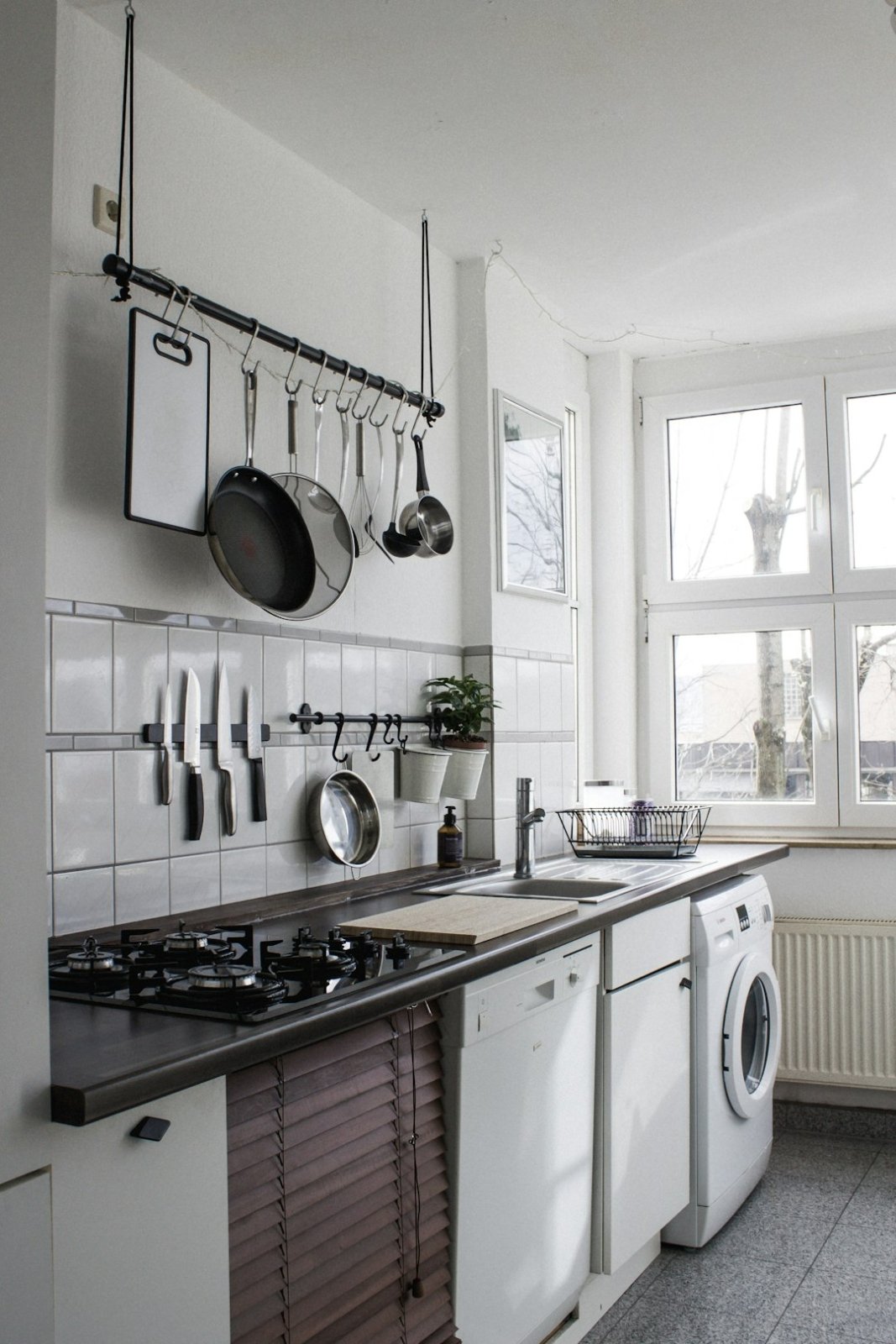 Transform Your Kitchen: Expert Tips for a Sparkling Space - Gunk Getter